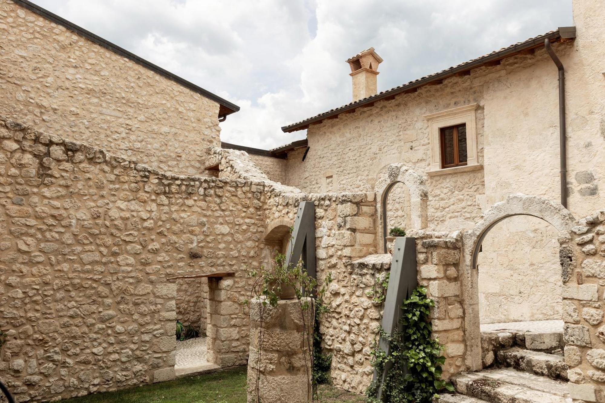 Bed and Breakfast Palazzo Pirro Dimora Storica Acciano Esterno foto